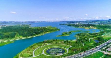 日照市生態(tài)環(huán)境局 環(huán)保新聞 《經(jīng)濟(jì)日?qǐng)?bào)》點(diǎn)贊山東日照 生態(tài)環(huán)境導(dǎo)向開(kāi)發(fā)模式迎新規(guī)